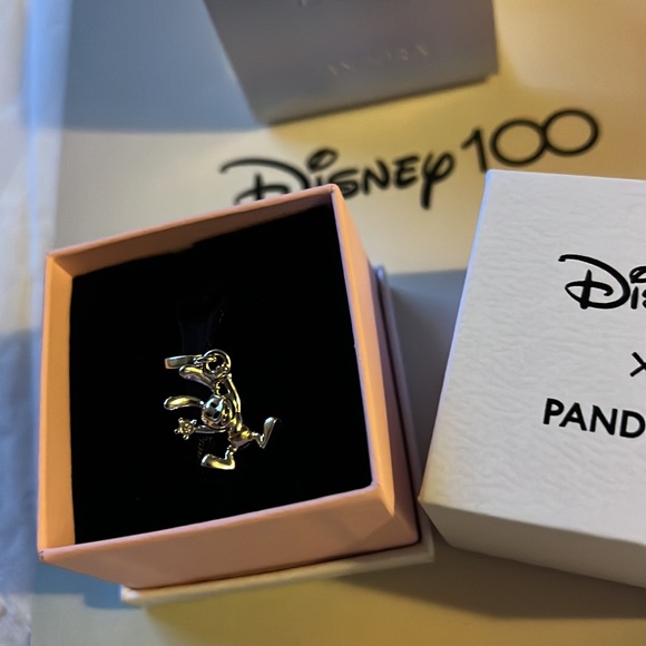 Pandora Disney 100th Anniversary Oswald Dangle Charm - Picture 11 of 11